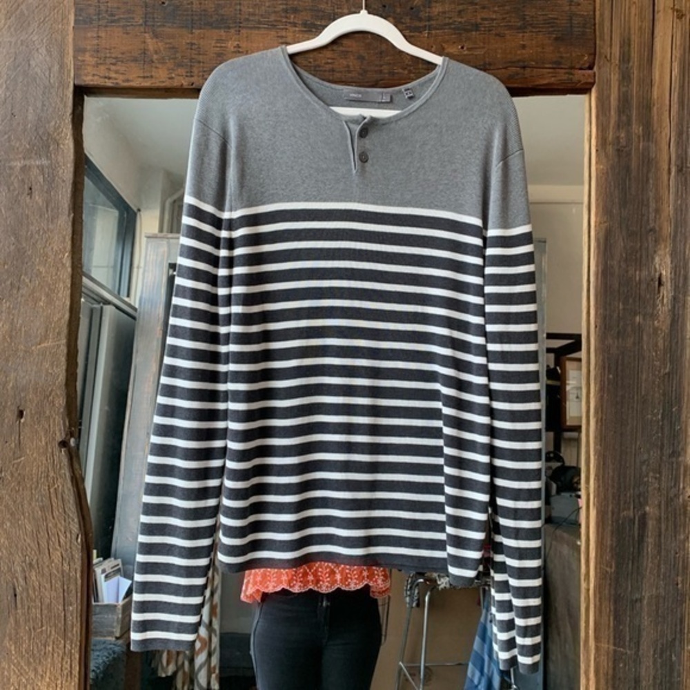 NWOT VINCE Sweater Size L